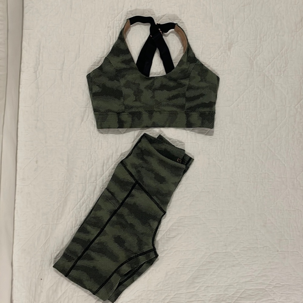L’urv Camo Workout Set